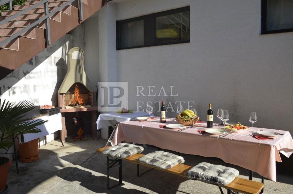 CRIKVENICA - splendida casa di 602 m2 con piscina vicino al mare