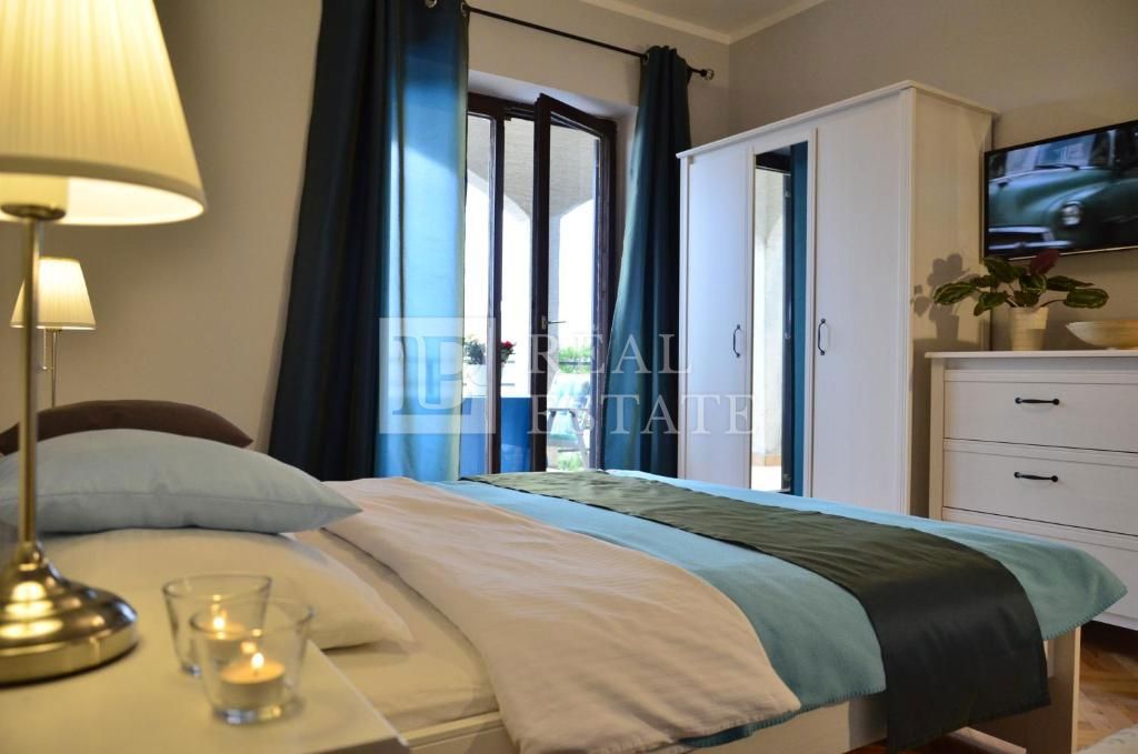 CRIKVENICA - splendida casa di 602 m2 con piscina vicino al mare