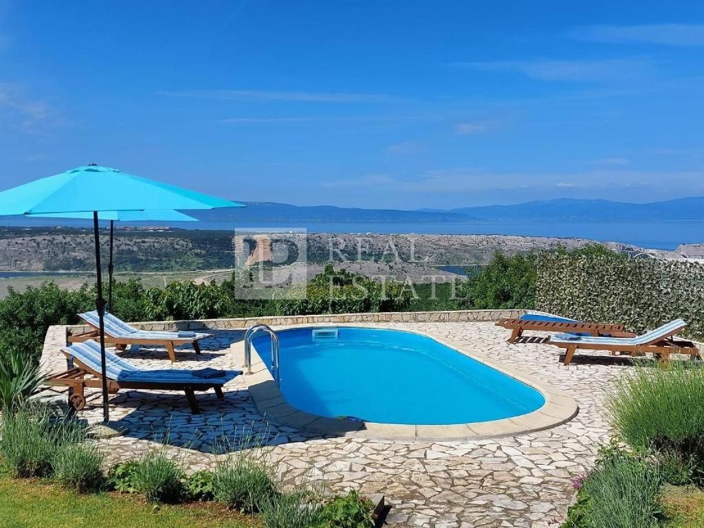 ŠMRIKA - villa splendidamente decorata su una proprietà spaziosa con vista sul mare