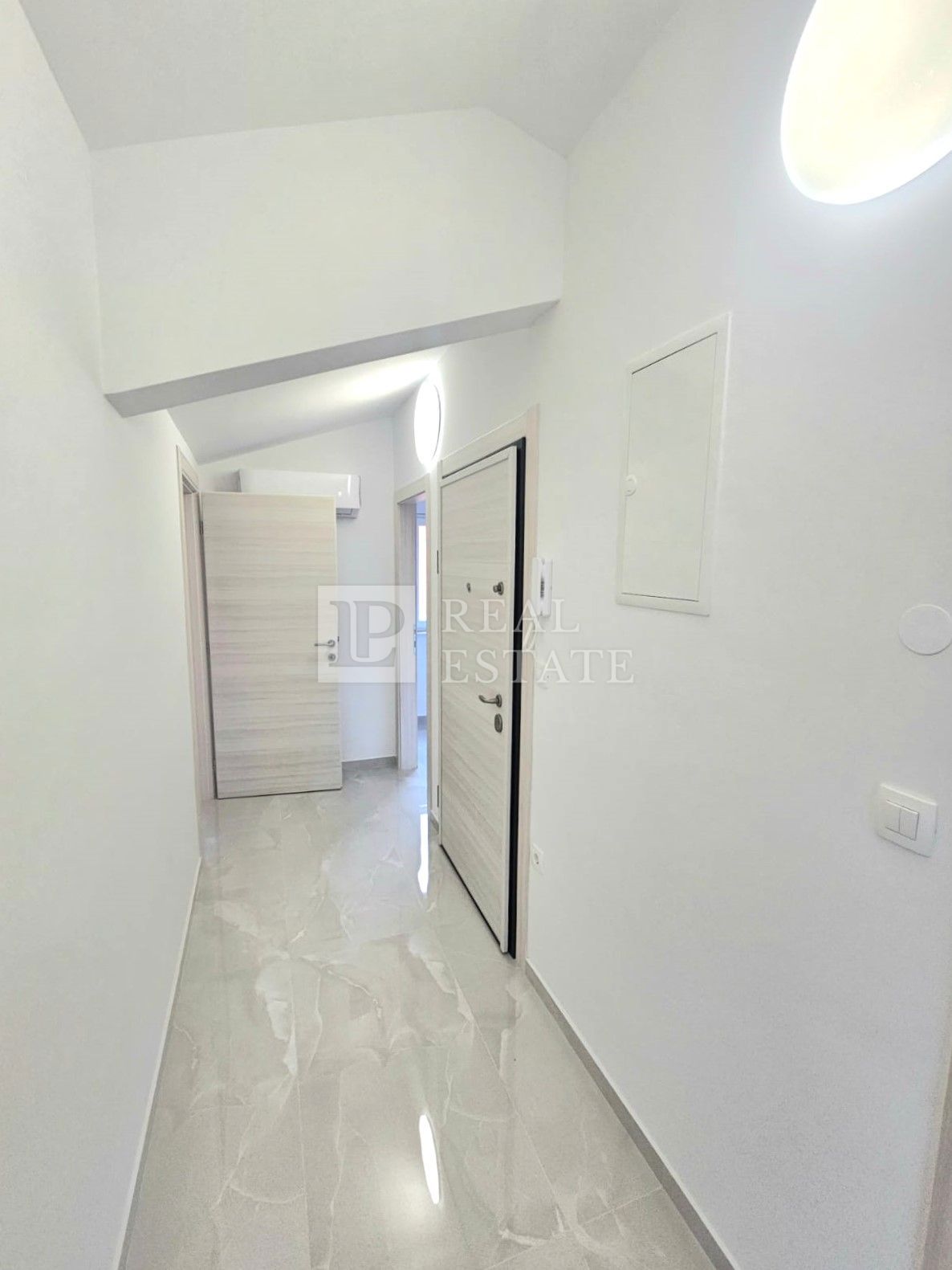 CRIKVENICA - Appartamento con 3 camere da letto con vista panoramica sul mare