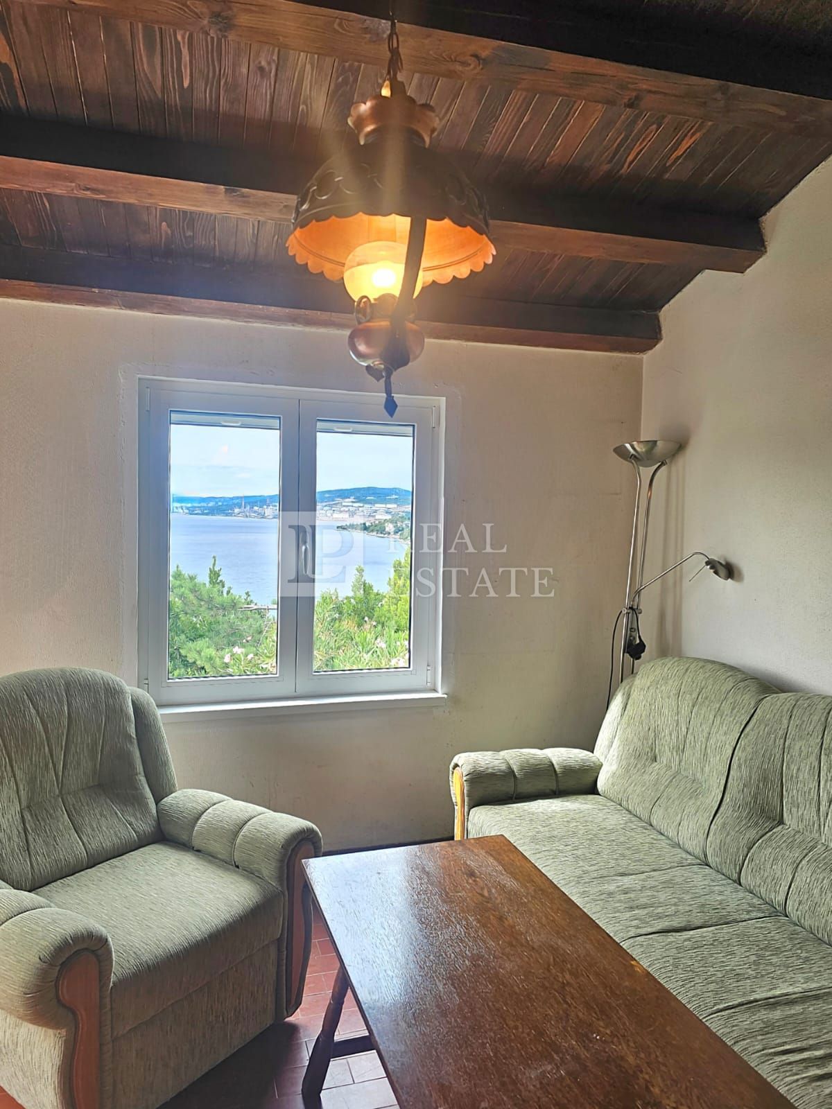 KRALJEVICA - casa con due appartamenti in seconda fila al mare