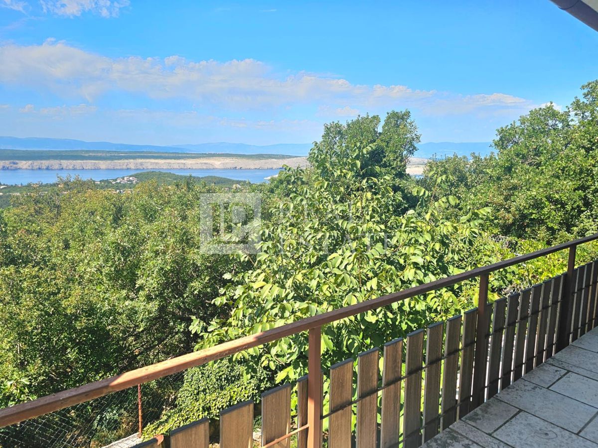 JADRANOVO - casa indipendente con due appartamenti e un ampio giardino