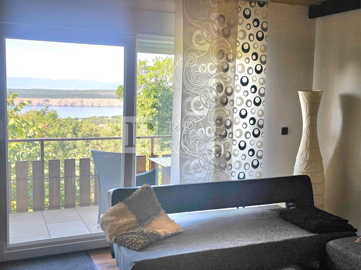 JADRANOVO - casa indipendente con due appartamenti e un ampio giardino