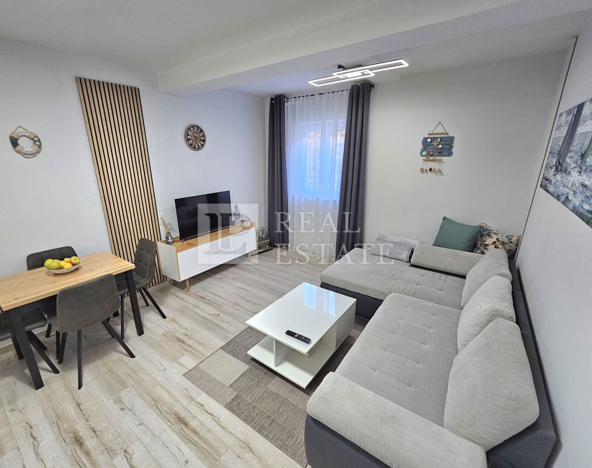 DRAMALJ - grazioso appartamento al piano terra con terrazza