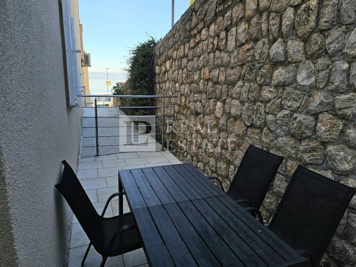 DRAMALJ - grazioso appartamento al piano terra con terrazza