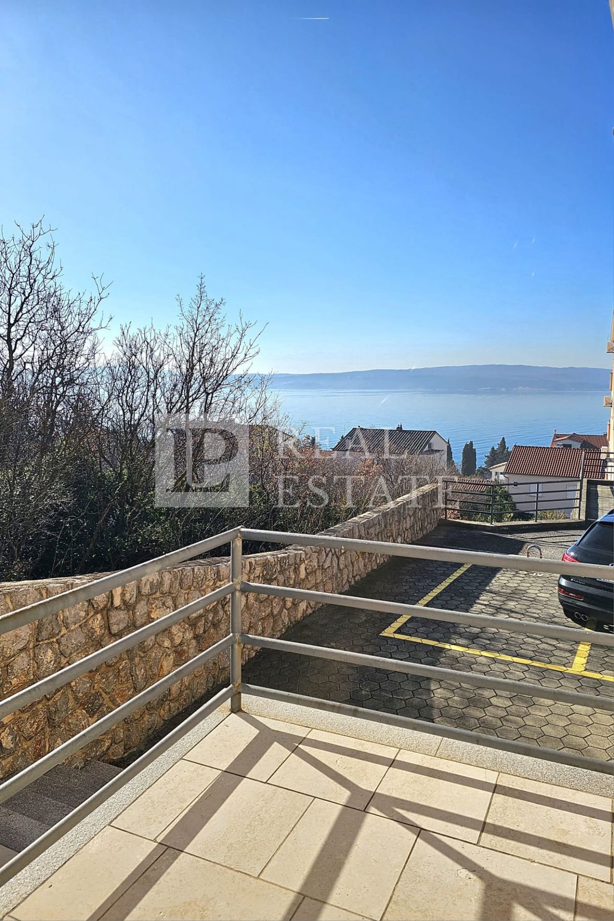 DRAMALJ - grazioso appartamento al piano terra con terrazza