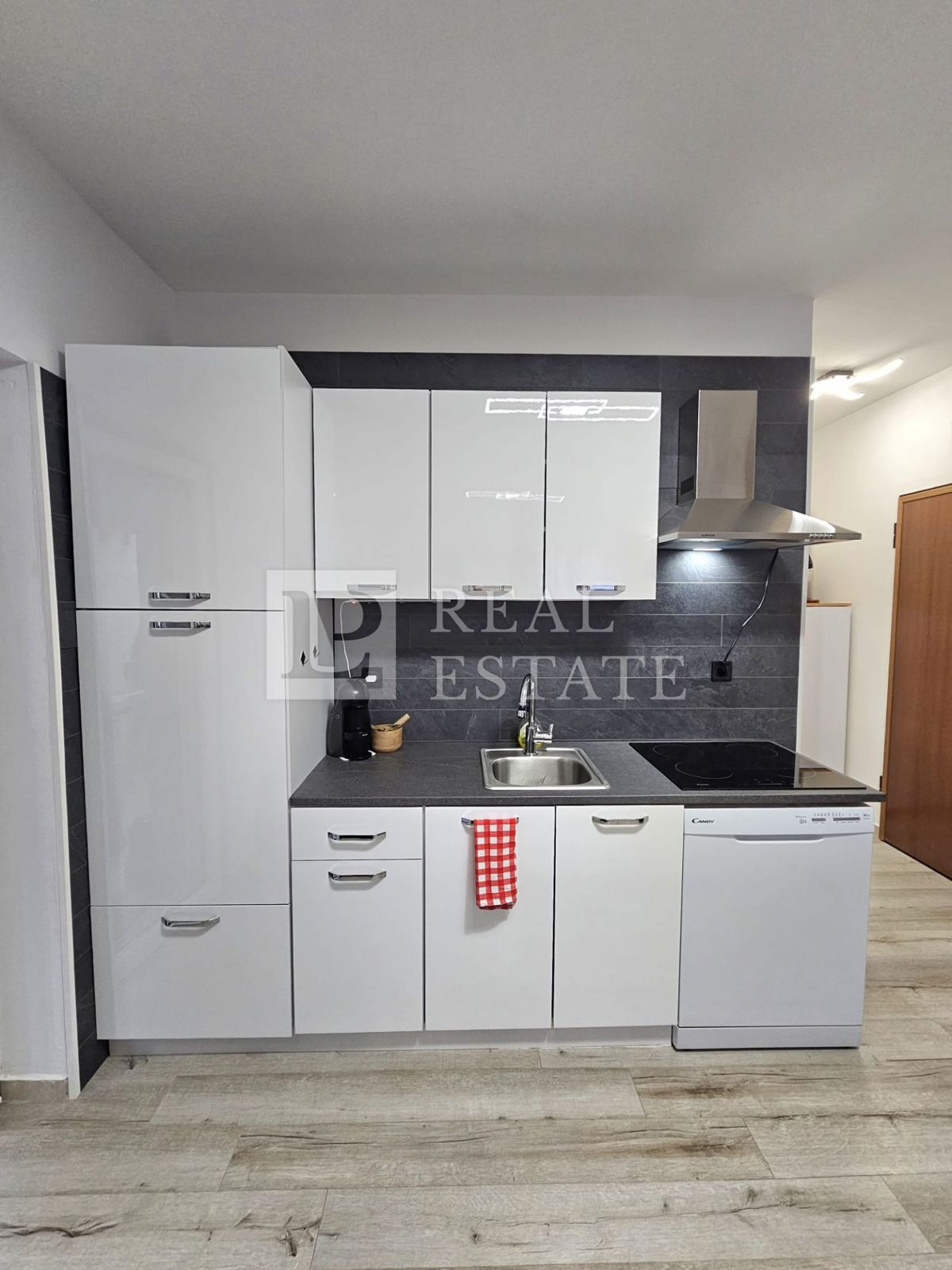 DRAMALJ - grazioso appartamento al piano terra con terrazza