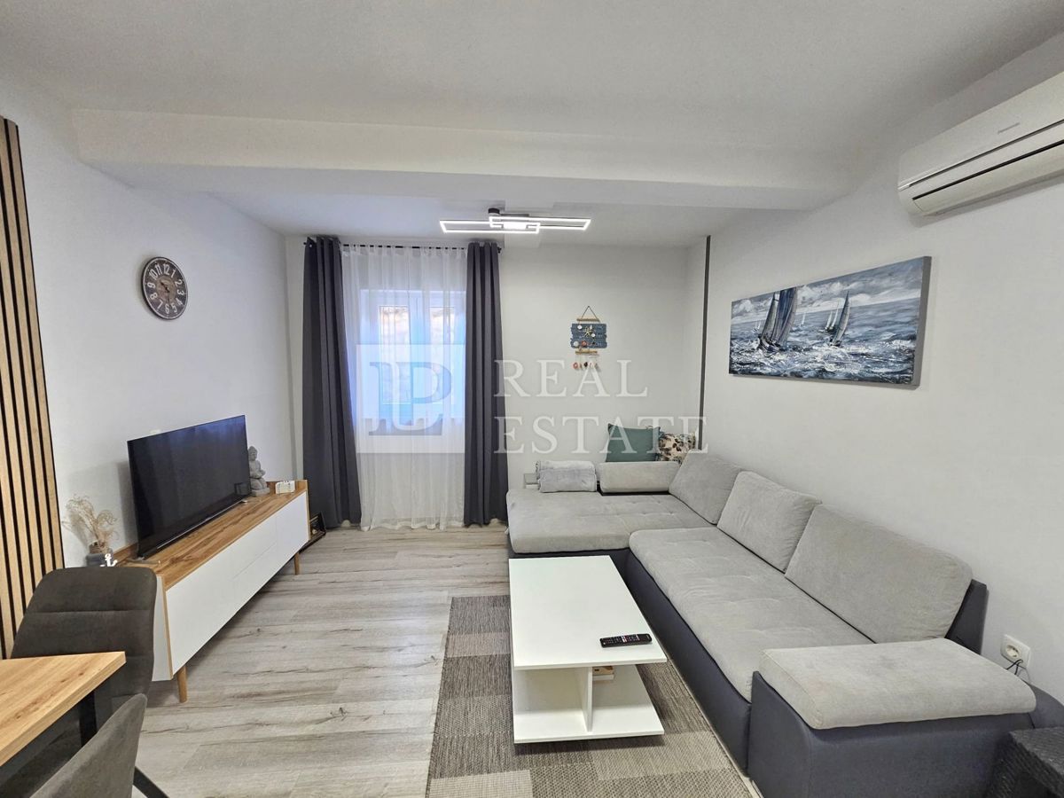 DRAMALJ - grazioso appartamento al piano terra con terrazza