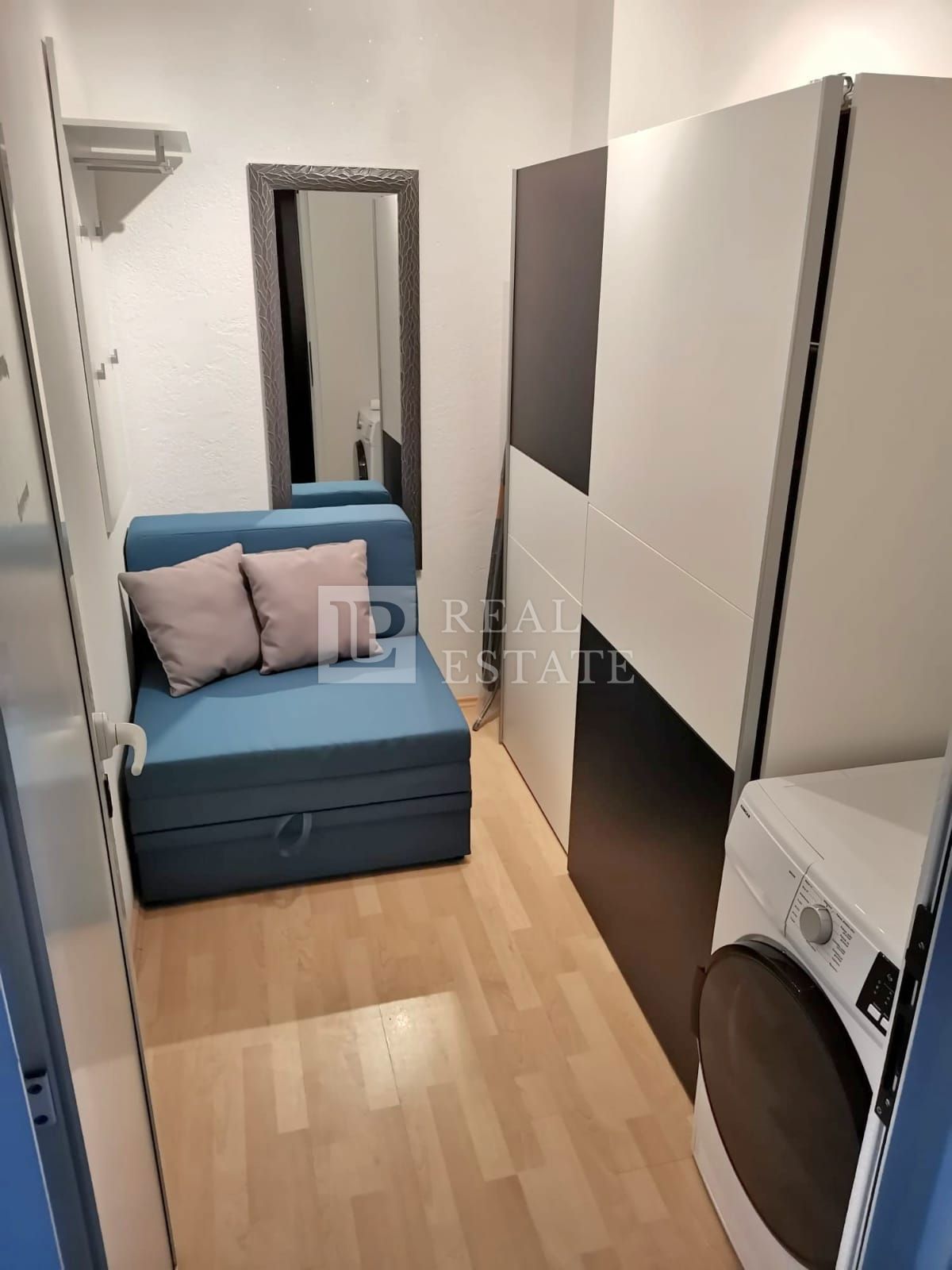 VIŠKOVO - Appartamento di 34 m2 in centro