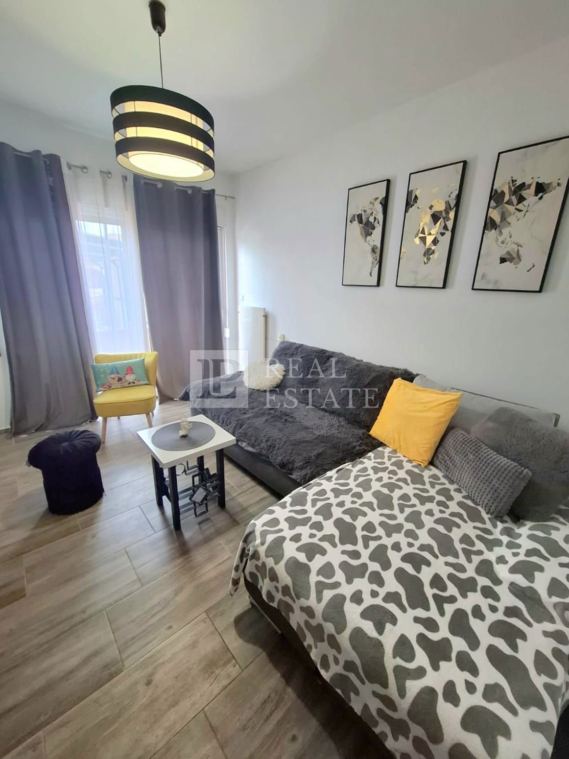 VIŠKOVO - Appartamento di 34 m2 in centro