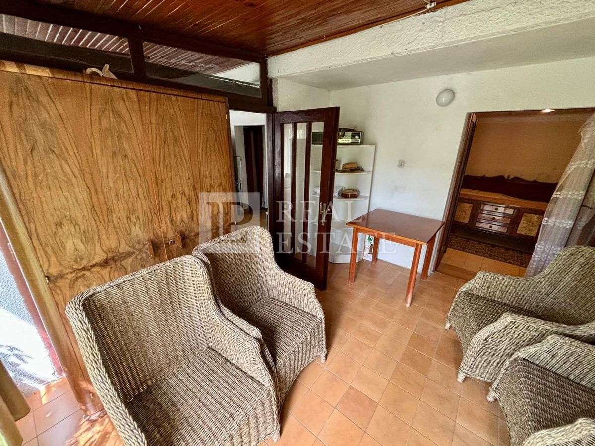 NOVI VINODOLSKI - casa in pietra con un'ampia terrazza vicino al mare e al centro