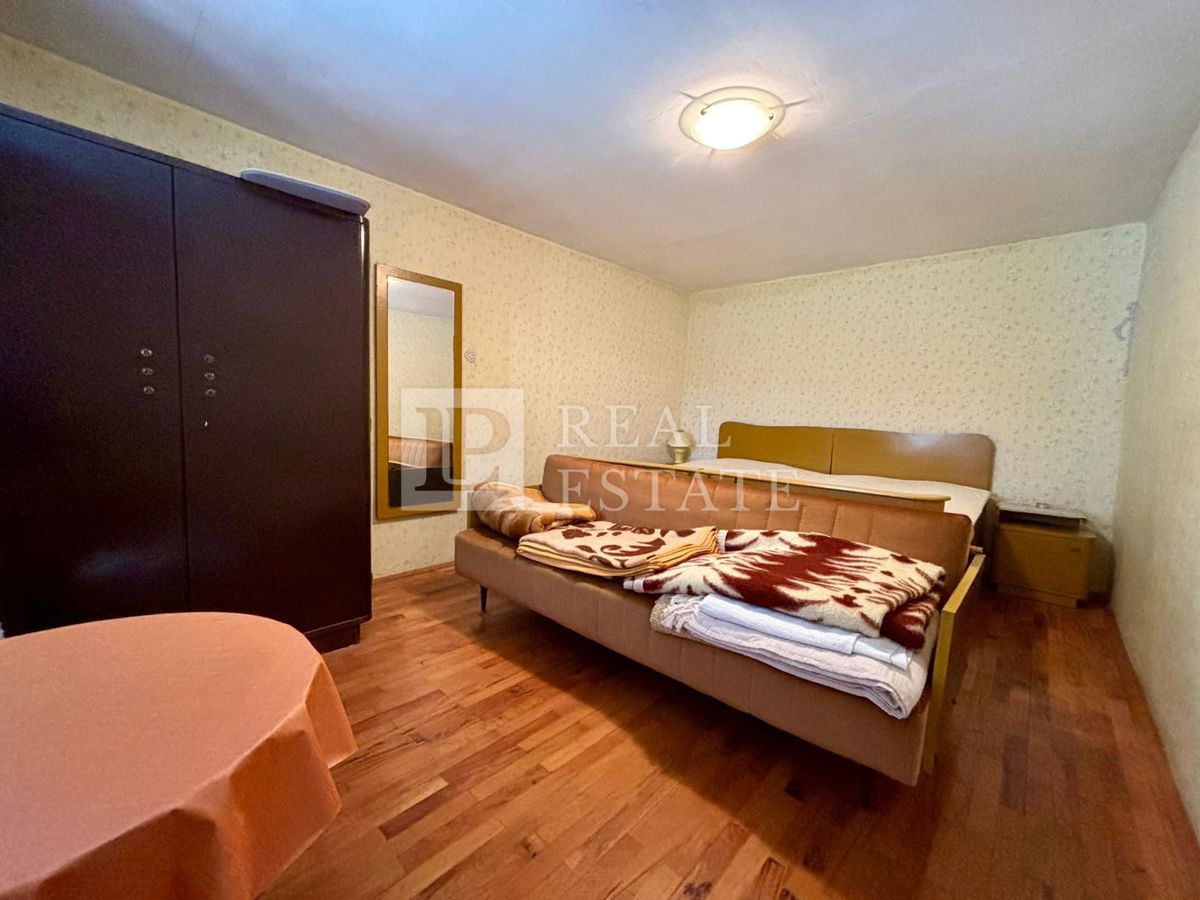 NOVI VINODOLSKI - casa in pietra con un'ampia terrazza vicino al mare e al centro