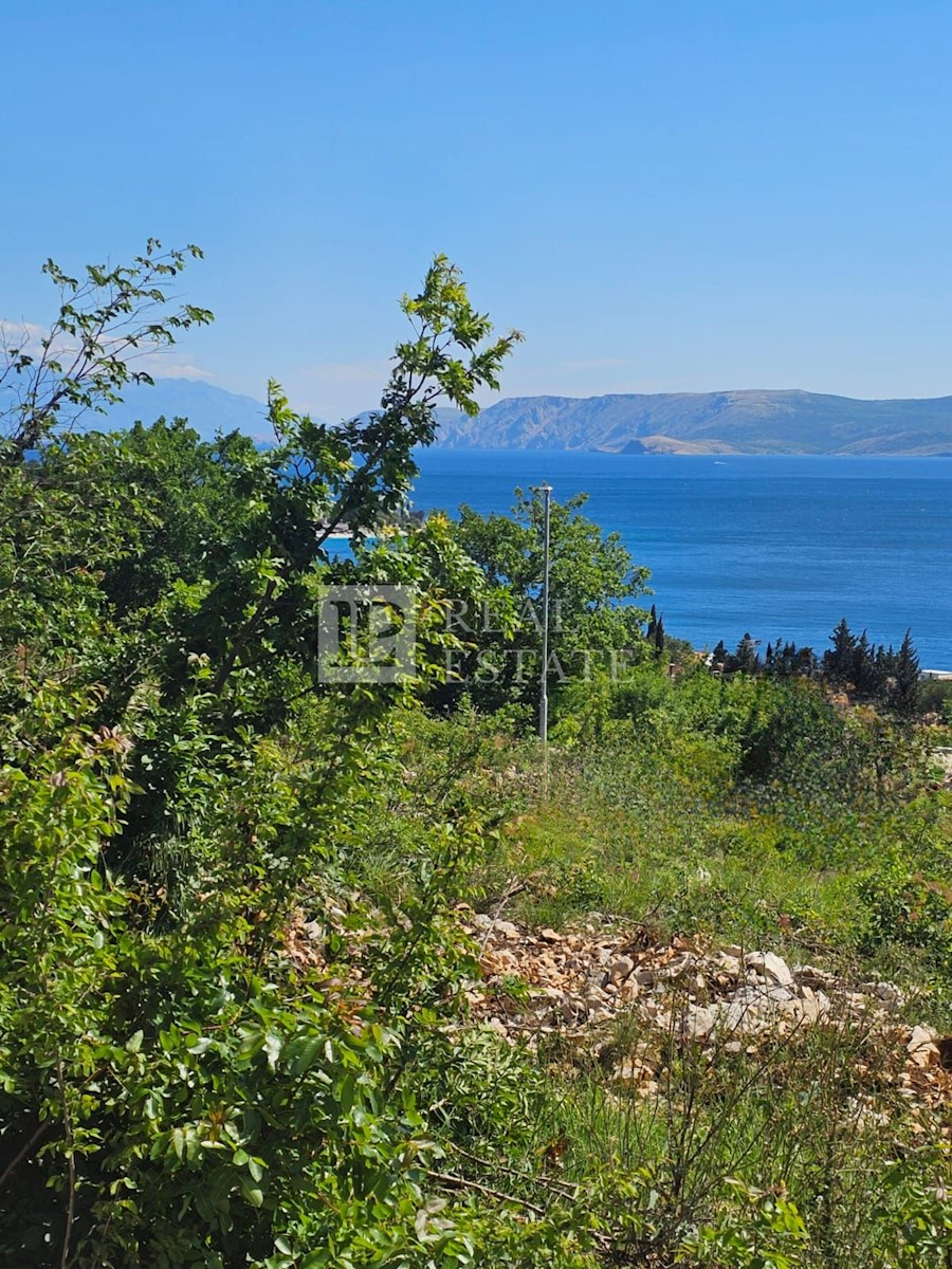 CRIKVENICA - terreno con concessione edilizia
