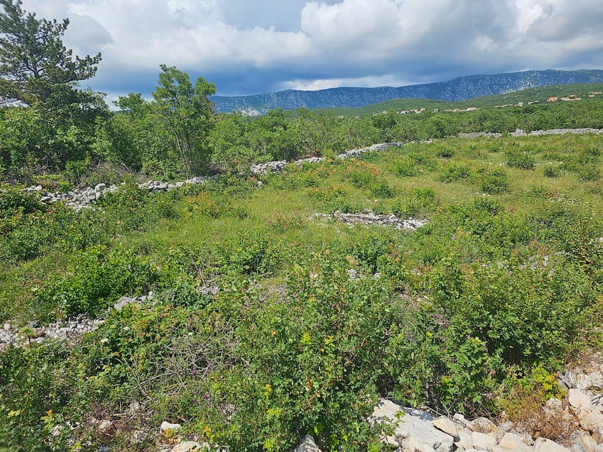 JADRANOVO - terreno edificabile in una posizione attraente