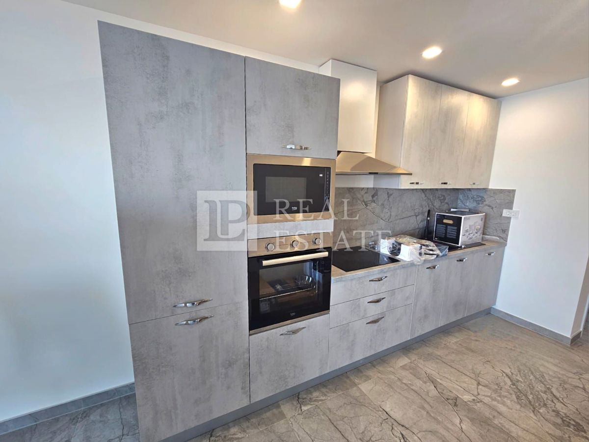 CRIKVENICA - appartamento moderno in un nuovo edificio con una fantastica vista sul mare
