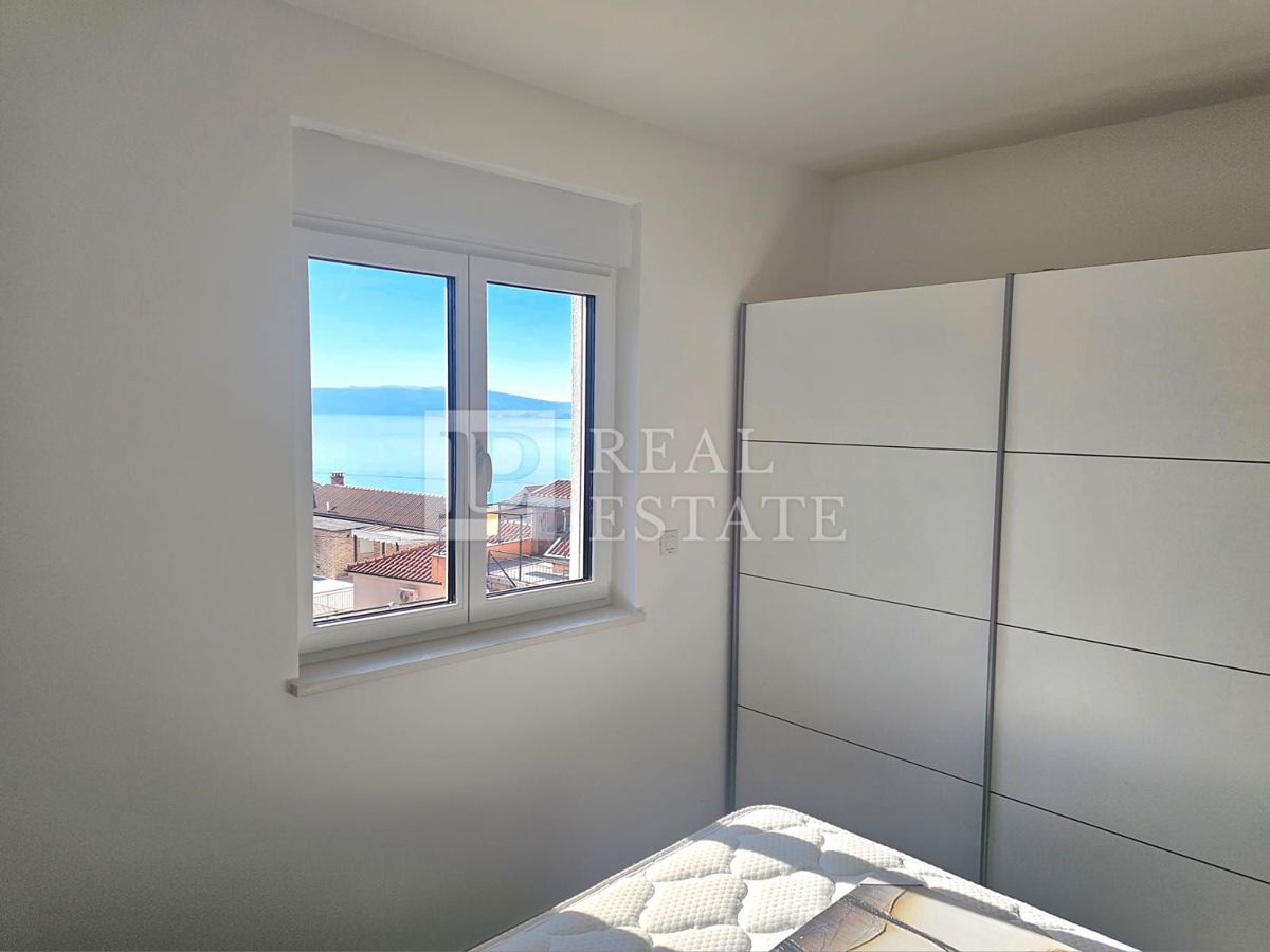 CRIKVENICA - appartamento moderno in un nuovo edificio con una fantastica vista sul mare