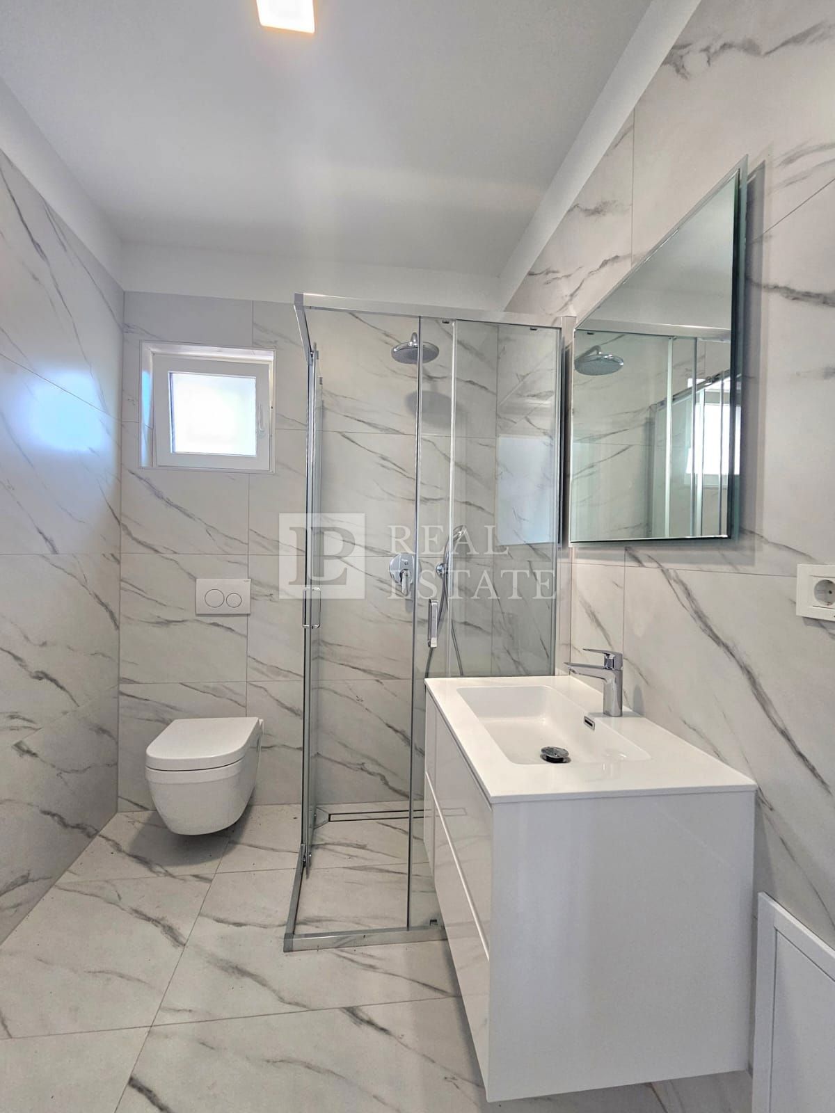 CRIKVENICA - appartamento moderno in un nuovo edificio con una fantastica vista sul mare
