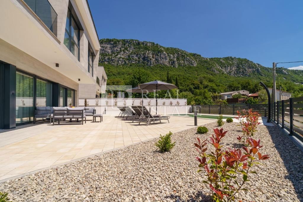 BRIBIR - villa di lusso con piscina