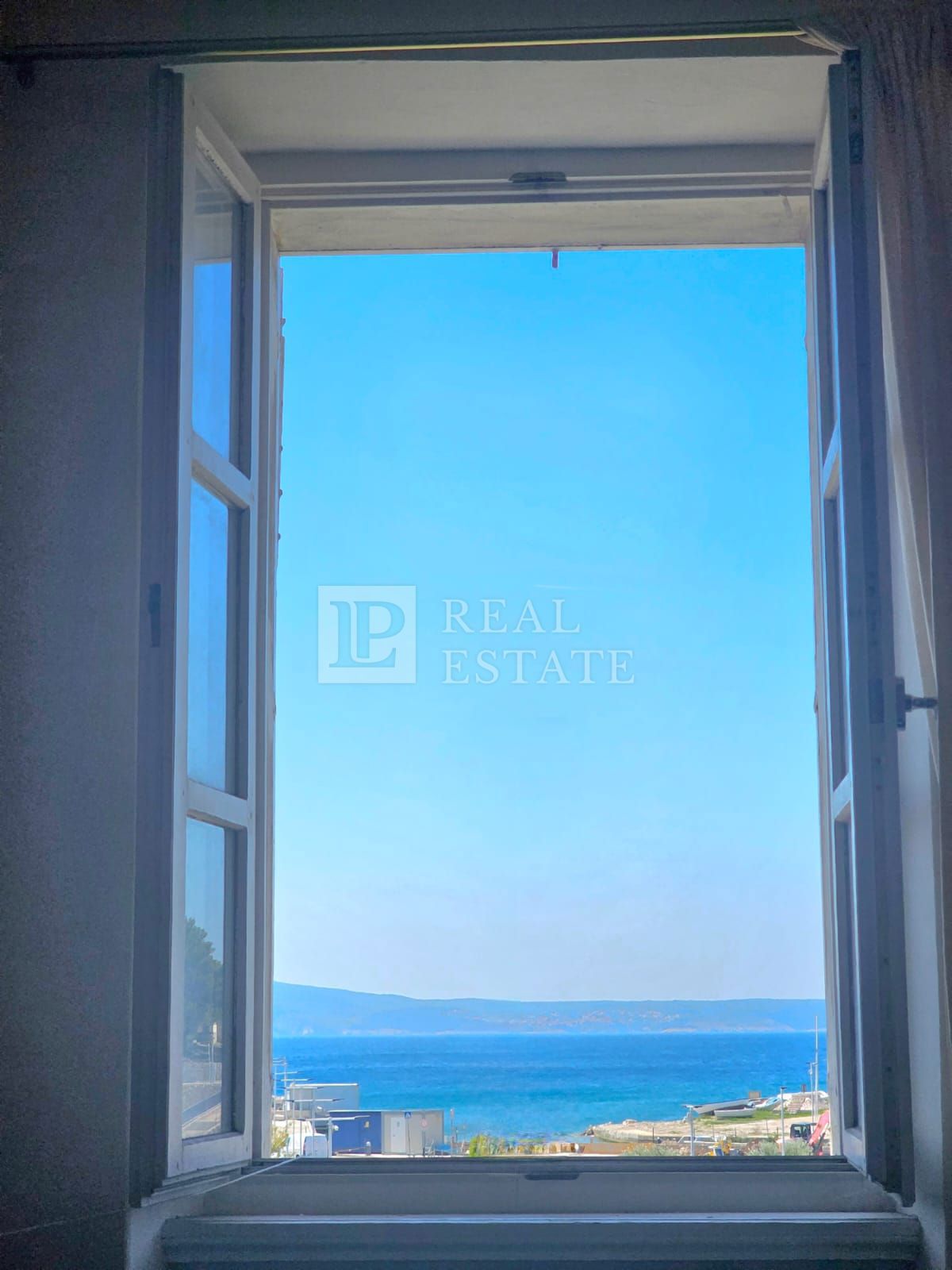 NOVI VINODOLSKI - casa in pietra in prima fila al mare