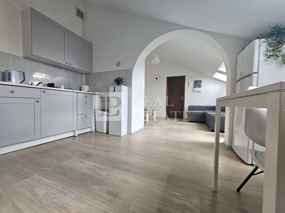 SELCE - VENDITA ESCLUSIVA - appartamento con vista mare aperta