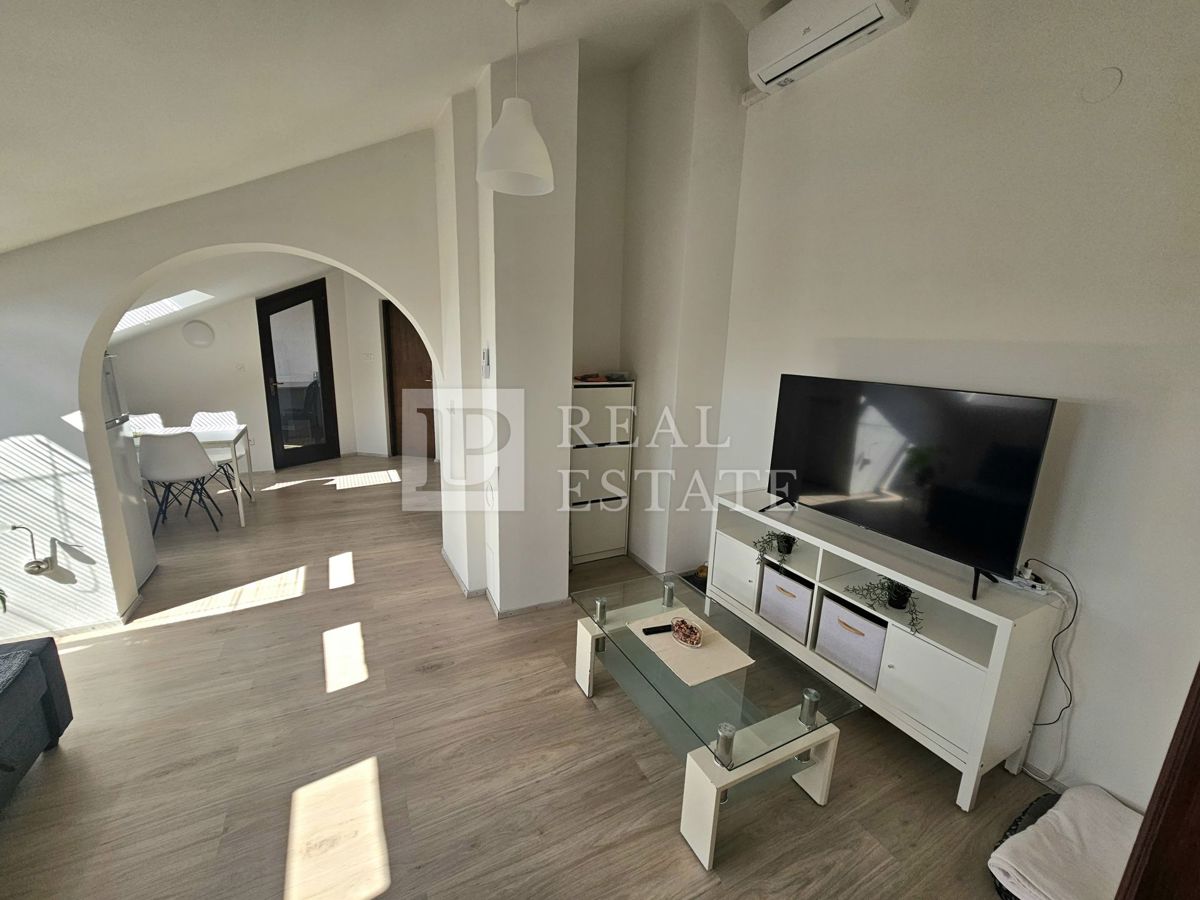 SELCE - VENDITA ESCLUSIVA - appartamento con vista mare aperta