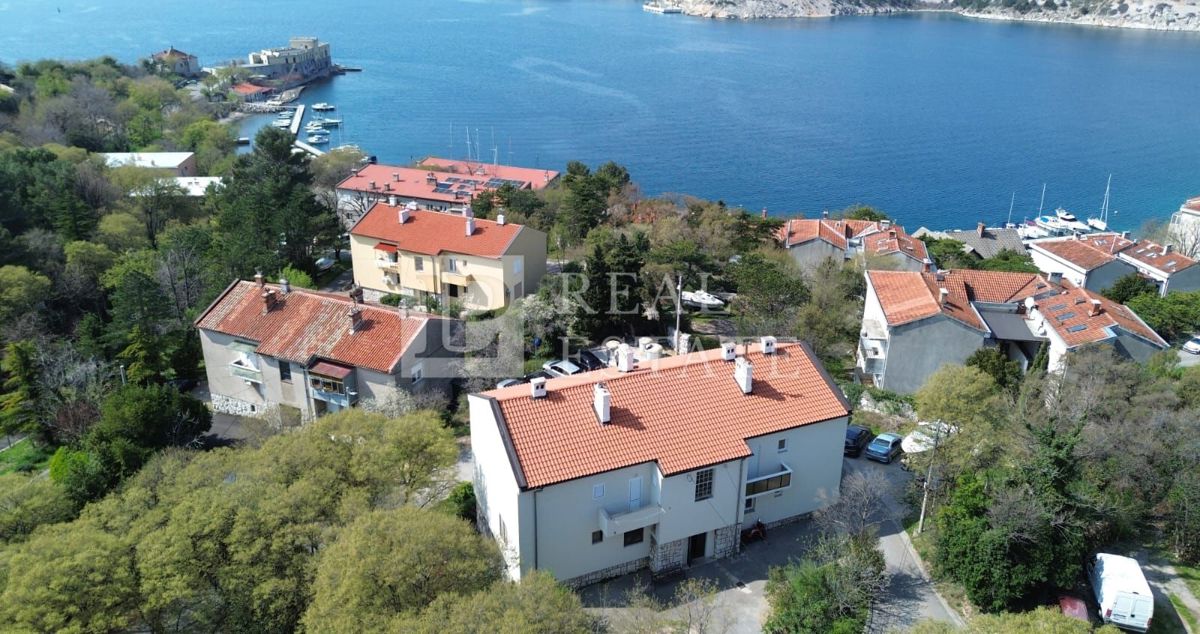 KRALJEVICA - appartamento al piano terra a 100 metri dal mare