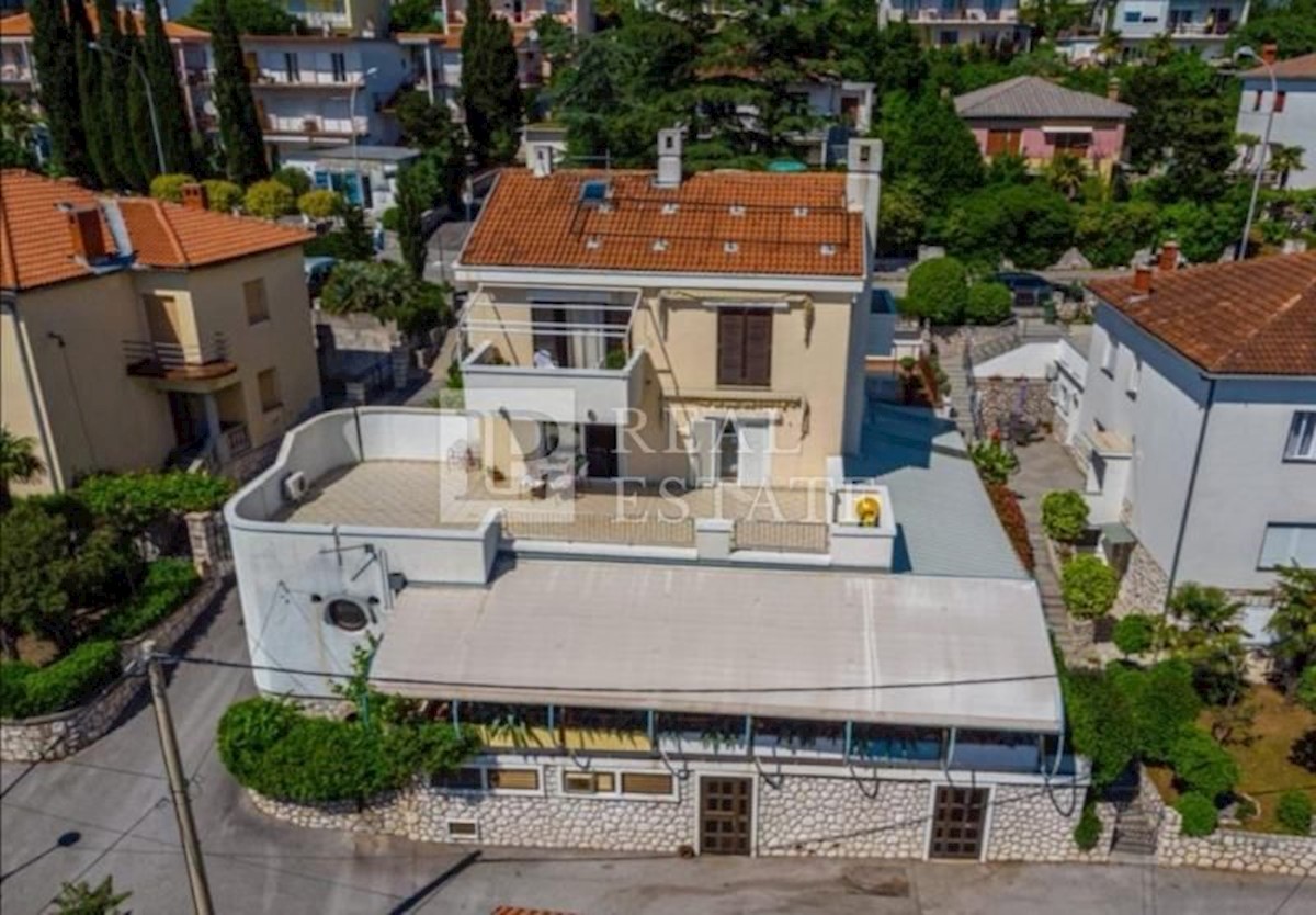 CRIKVENICA - casa con uffici vicino al mare