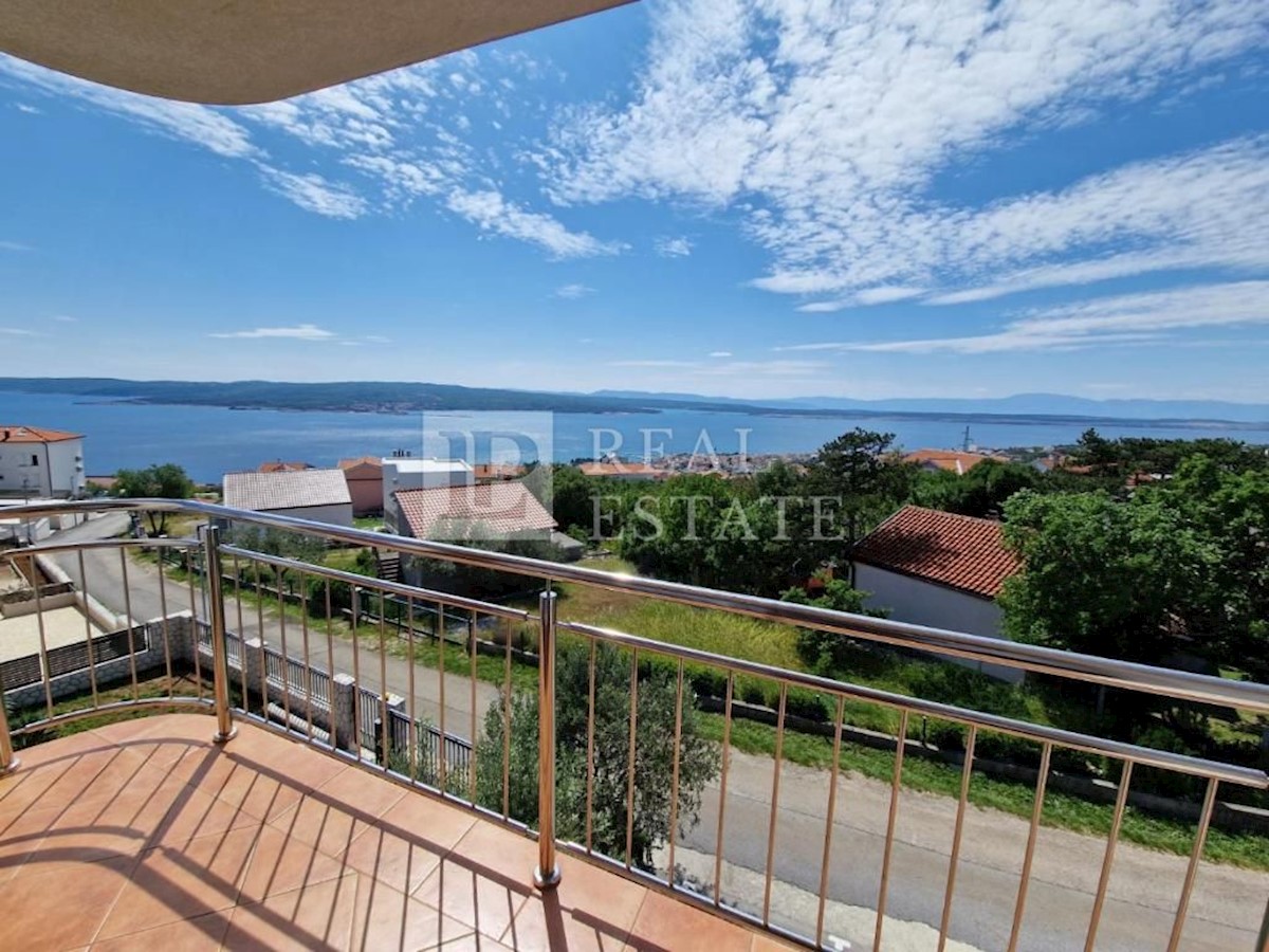 CRIKVENICA - casa spaziosa con piscina e vista mare