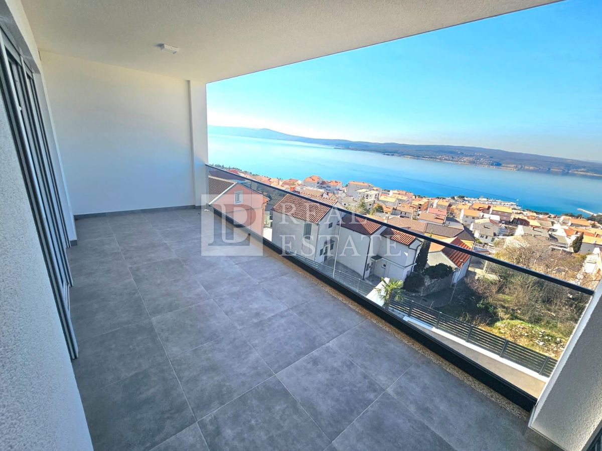 CRIKVENICA - bellissimo appartamento al primo piano di un nuovo edificio