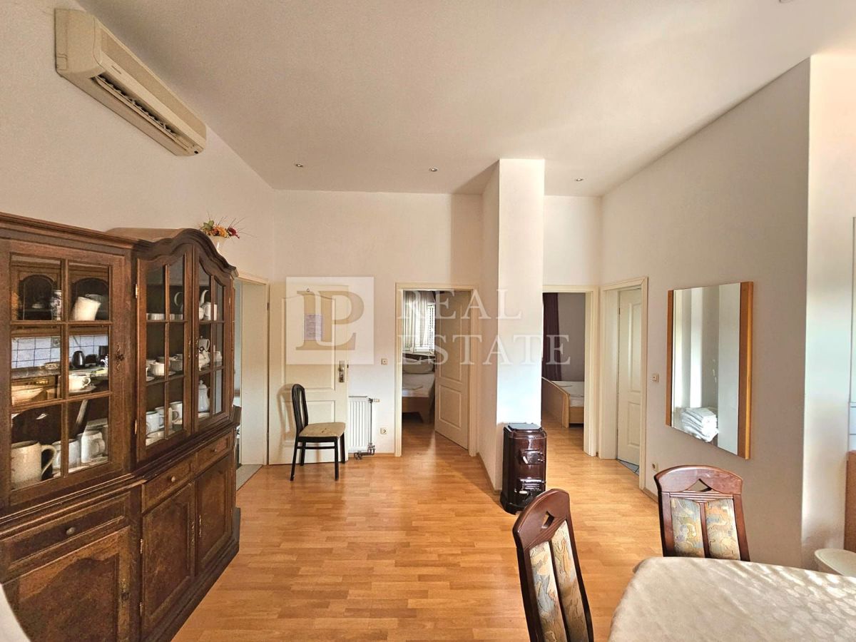 CRIKVENICA - edificio residenziale con 8 appartamenti