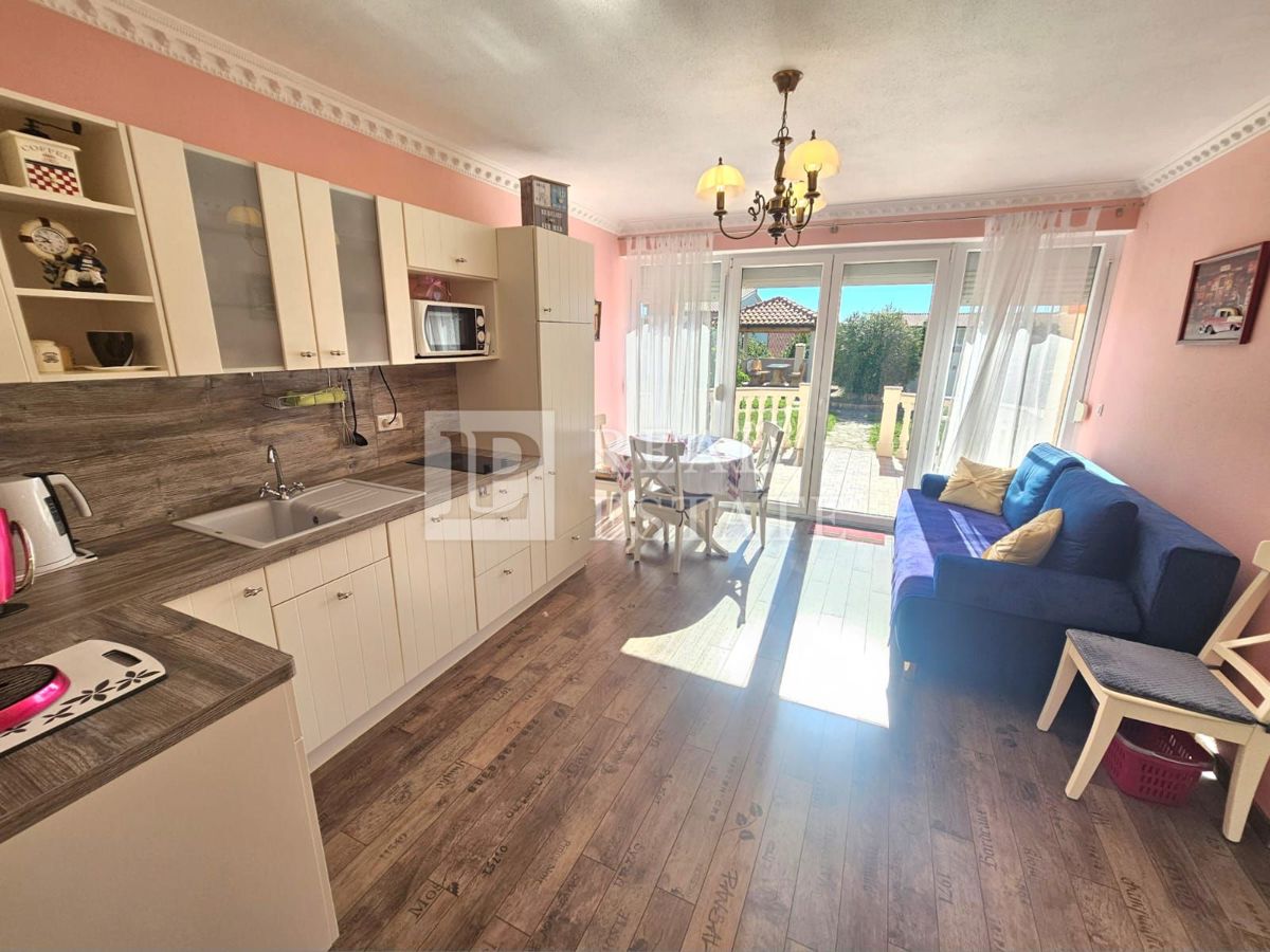 JADRANOVO - VENDITA ESCLUSIVA - appartamento con terrazza e seminterrato in una posizione fantastica