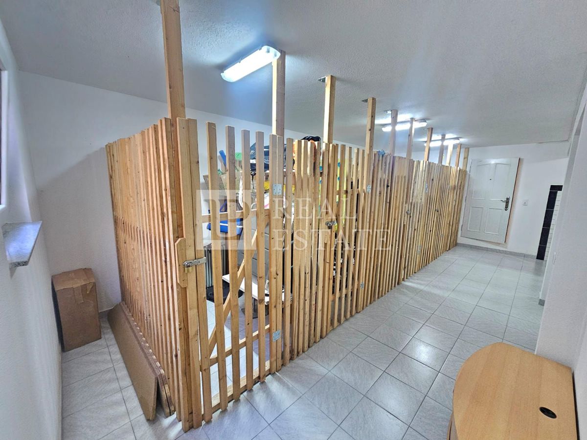 JADRANOVO - VENDITA ESCLUSIVA - appartamento con terrazza e seminterrato in una posizione fantastica