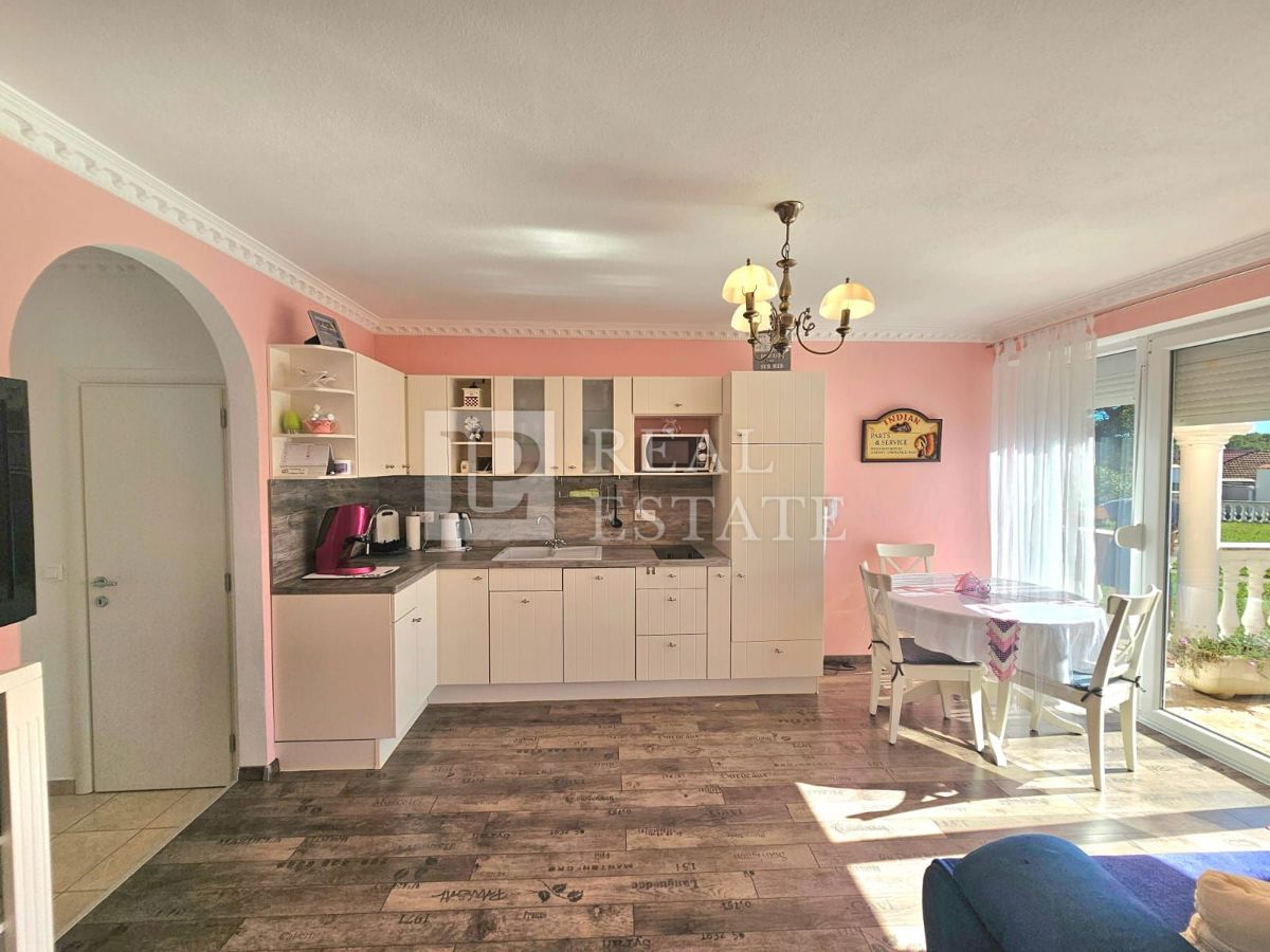 JADRANOVO - VENDITA ESCLUSIVA - appartamento con terrazza e seminterrato in una posizione fantastica