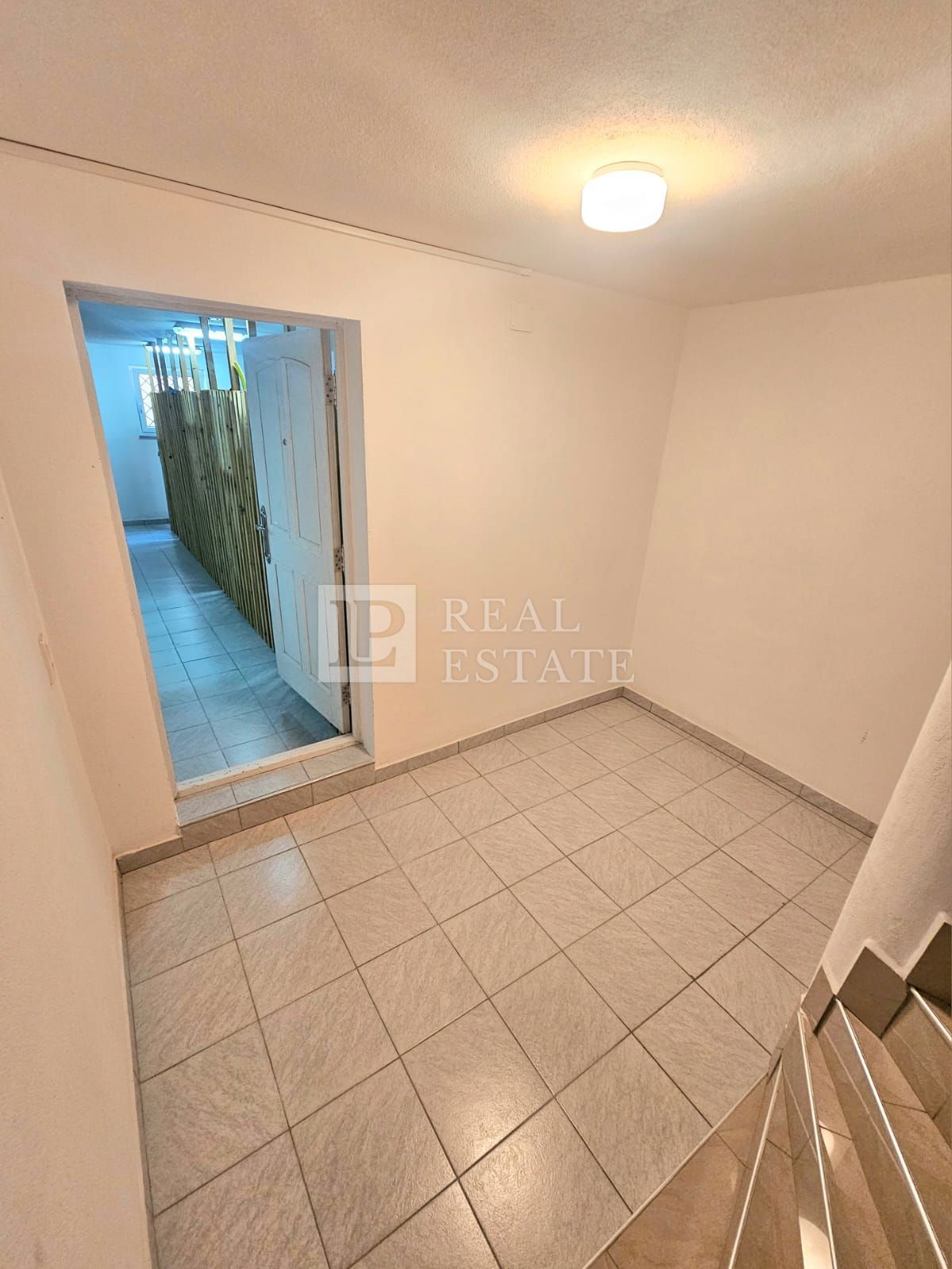 JADRANOVO - VENDITA ESCLUSIVA - appartamento con terrazza e seminterrato in una posizione fantastica