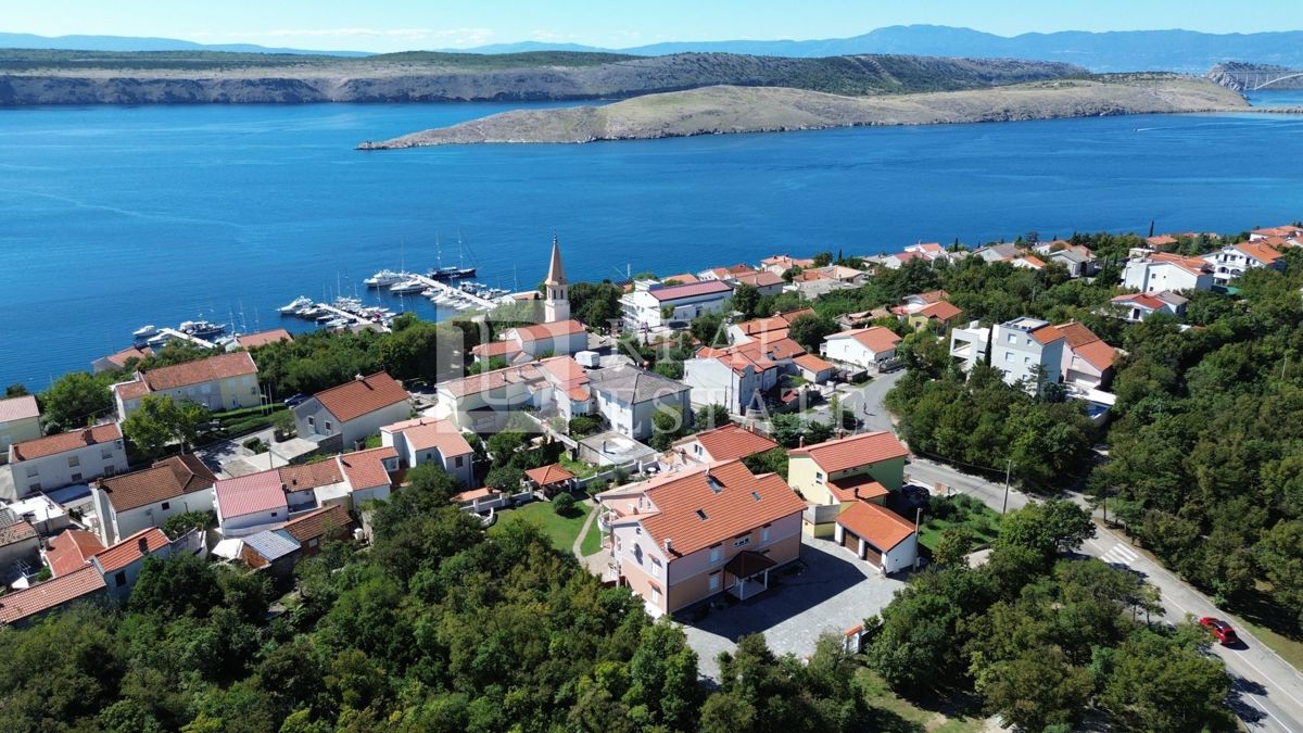 JADRANOVO - VENDITA ESCLUSIVA - appartamento con terrazza e seminterrato in una posizione fantastica