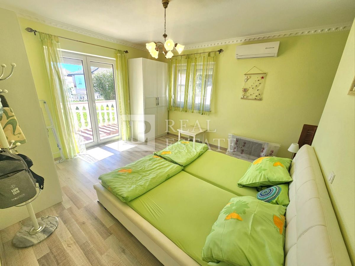 JADRANOVO - VENDITA ESCLUSIVA - appartamento con terrazza e seminterrato in una posizione fantastica