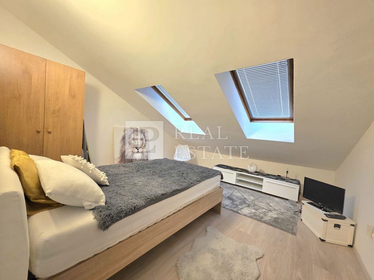 SELCE - appartamento con una camera da letto arredato in stile moderno