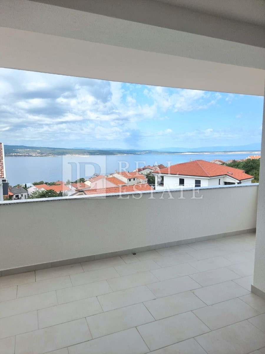 CRIKVENICA - appartamento in edificio nuovo, 3 camere + soggiorno