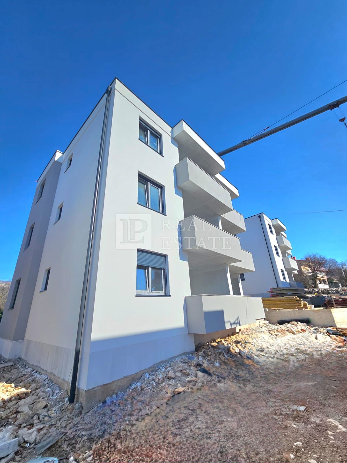 NOVI VINODOLSKI - appartamento al piano terra di un nuovo edificio