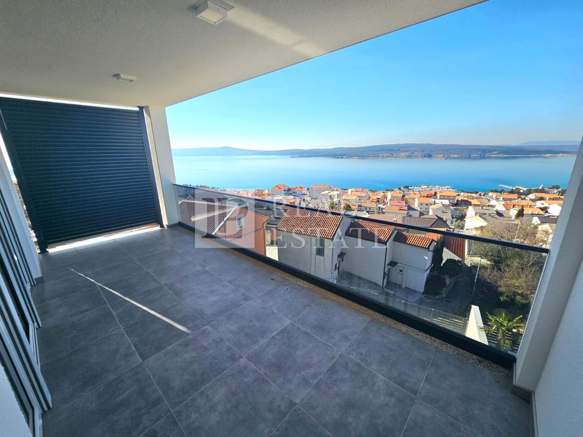 CRIKVENICA - appartamento in un nuovo edificio con vista panoramica sul mare