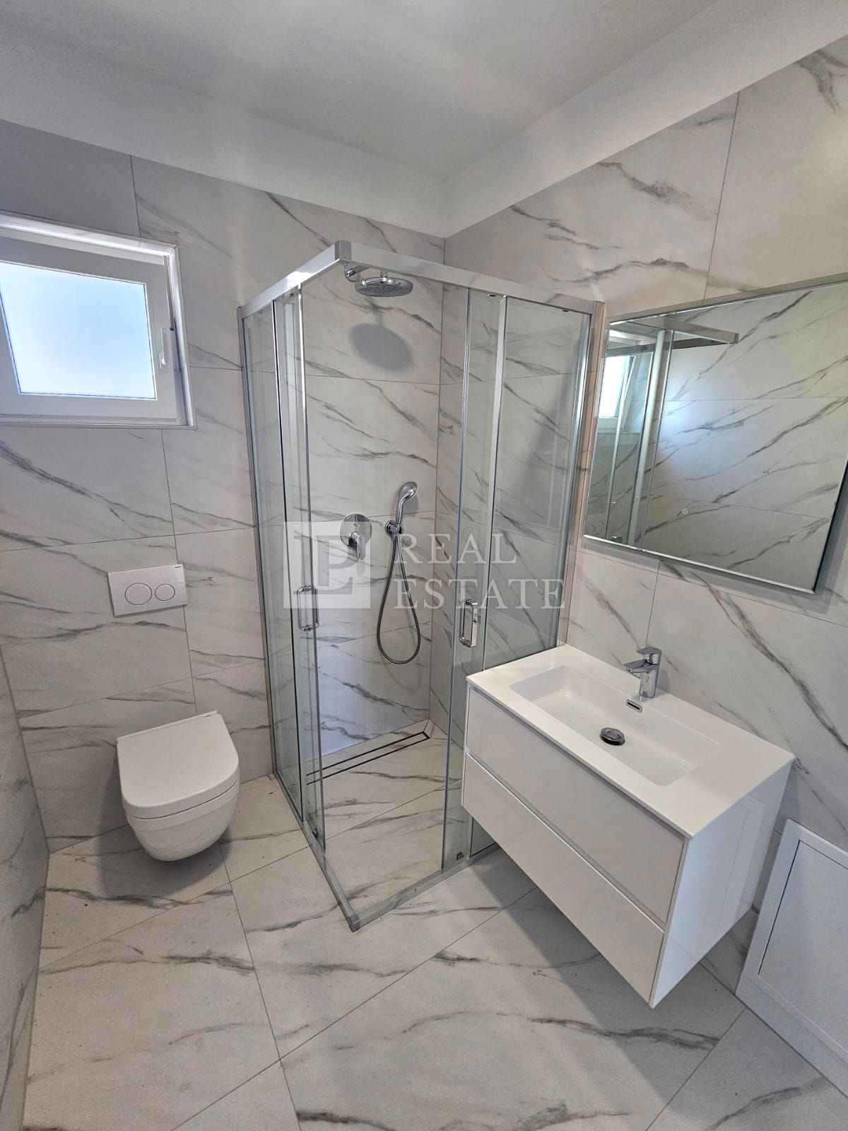 CRIKVENICA - appartamento in un nuovo edificio con vista panoramica sul mare