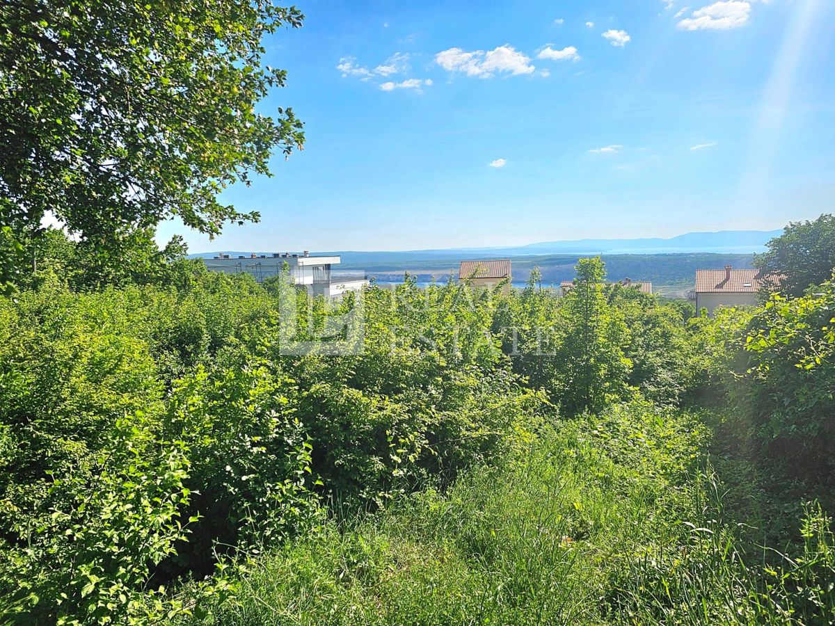 ŠMRIKA - terreno 