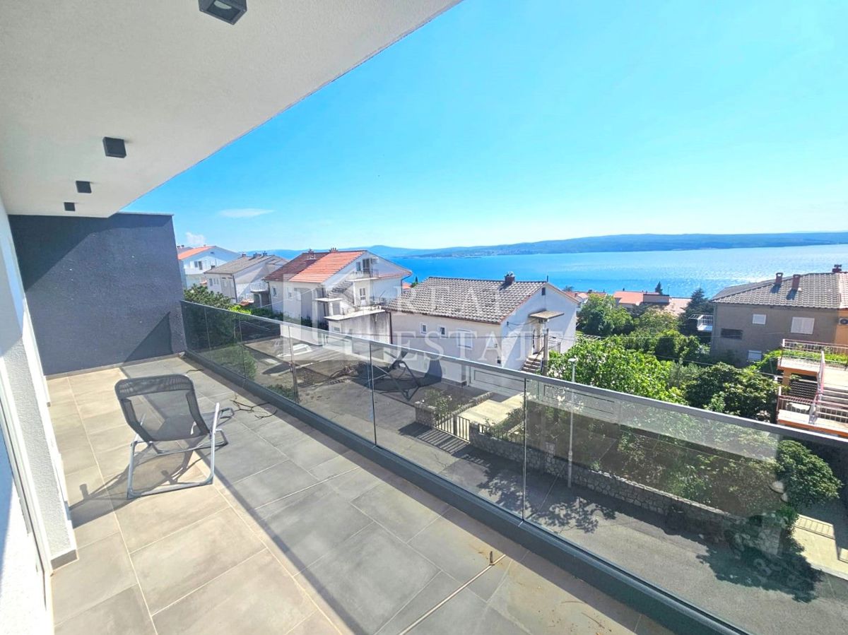 CRIKVENICA - appartamento trilocale con vista mare