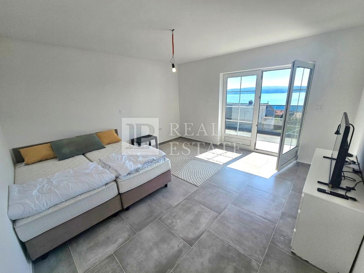 CRIKVENICA - appartamento trilocale con vista mare