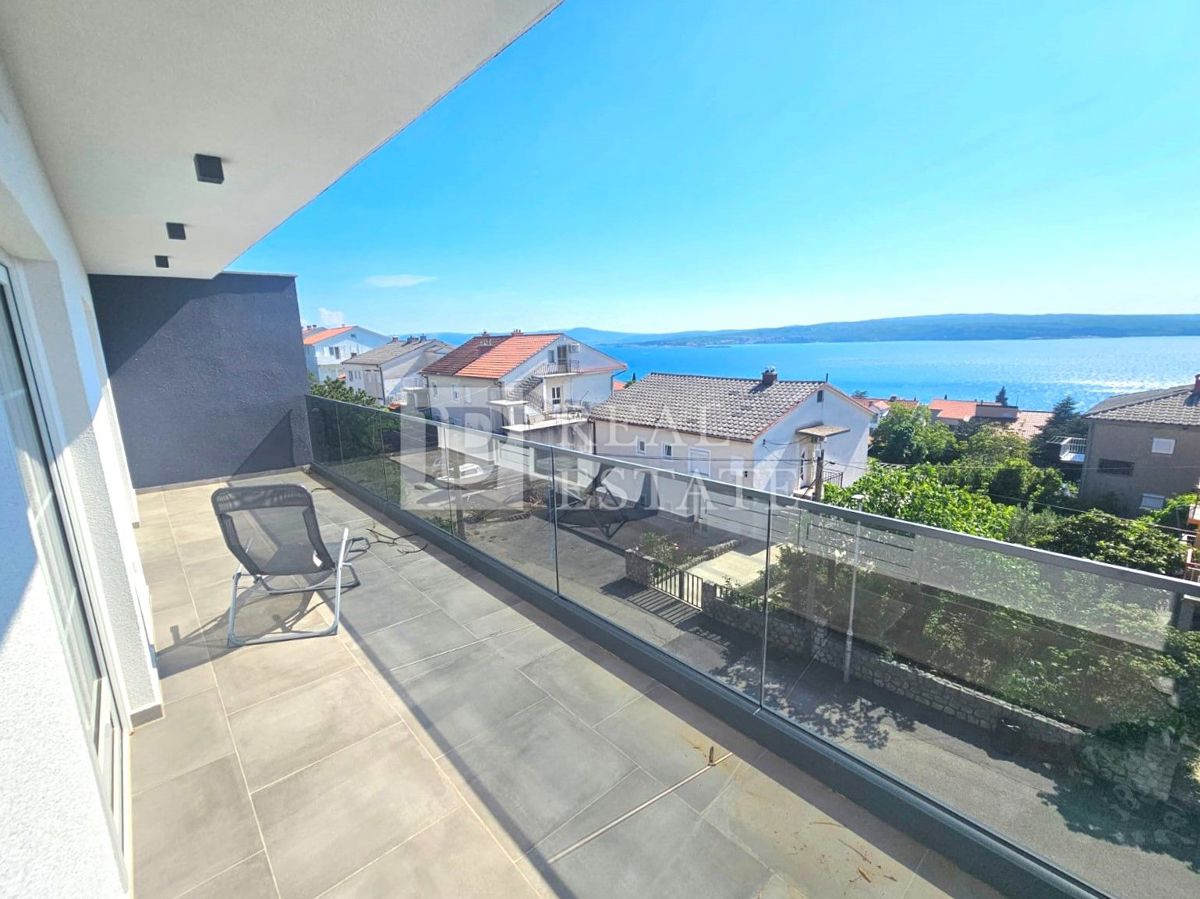 CRIKVENICA - appartamento trilocale con vista mare
