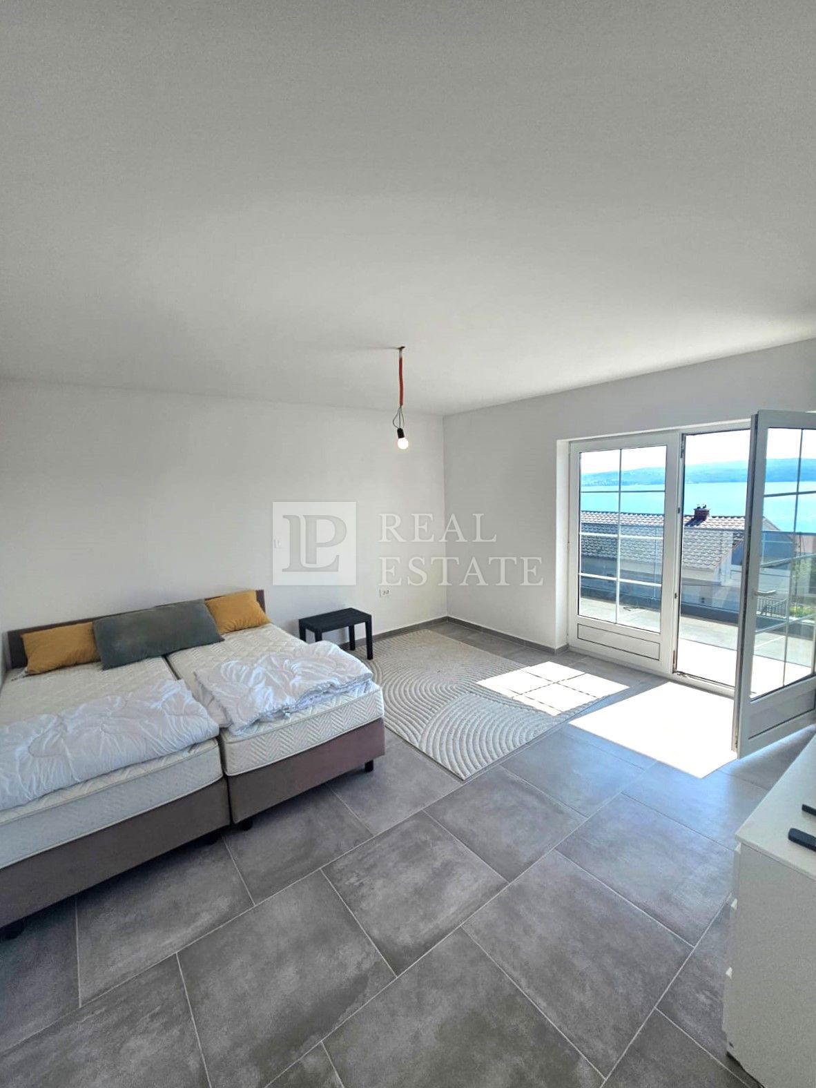 CRIKVENICA - appartamento trilocale con vista mare