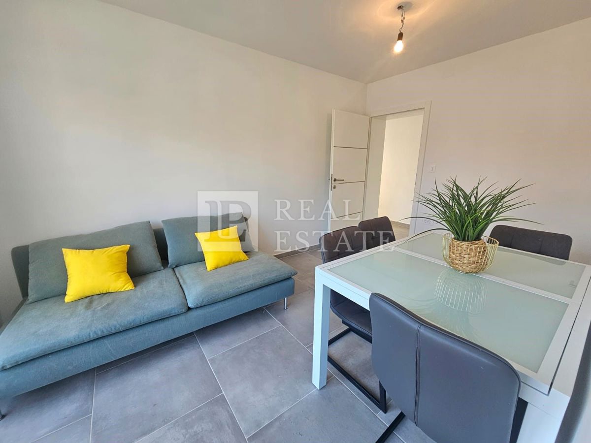 CRIKVENICA - appartamento trilocale con vista mare