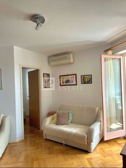CRIKVENICA - Appartamento con 2 camere da letto a 500 metri dal mare