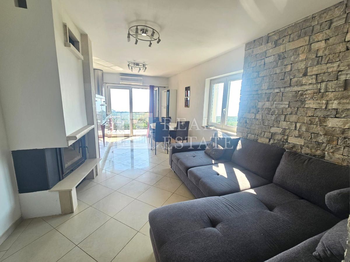 KRALJEVICA - appartamento duplex con vista panoramica sul mare
