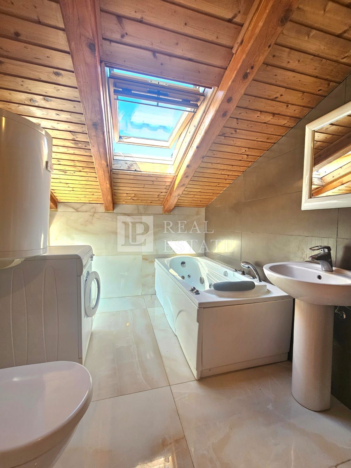 KRALJEVICA - appartamento duplex con vista panoramica sul mare